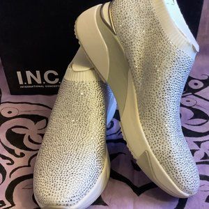NIB Inc Silver Slip On Fashion Sneakers  Size:  7